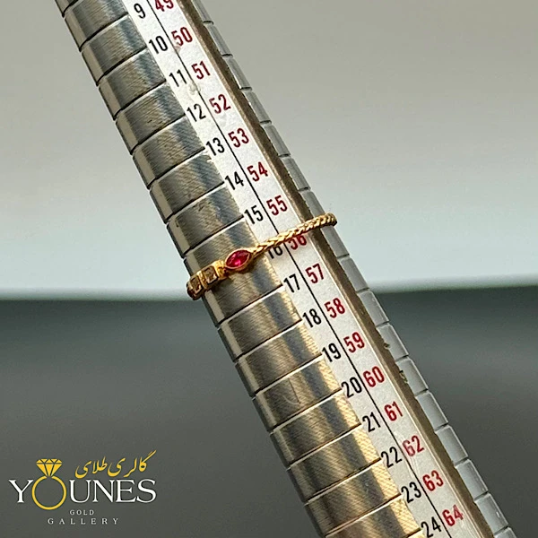 انگشتر مینیمال نگین قرمز سفید بیضی طلا